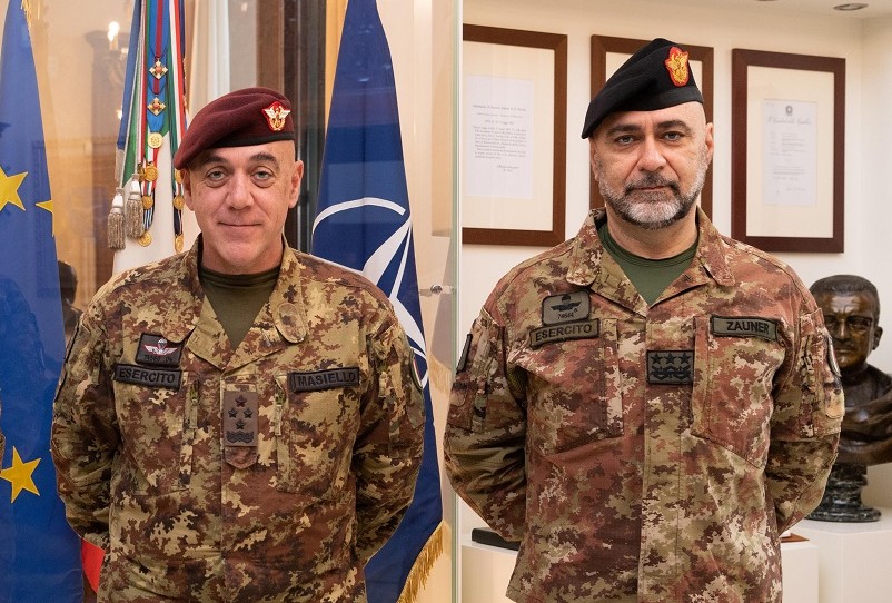 Generale Paracadutista Scala subentra al Comando delle Forze Terrestri: Una Nuova Fase per l'Esercito Italiano - brigatafolgore.net Generale Paracadutista Scala subentra al Comando delle Forze Terrestri: Una Nuova Fase per l'Esercito Italiano - brigatafolgore.net