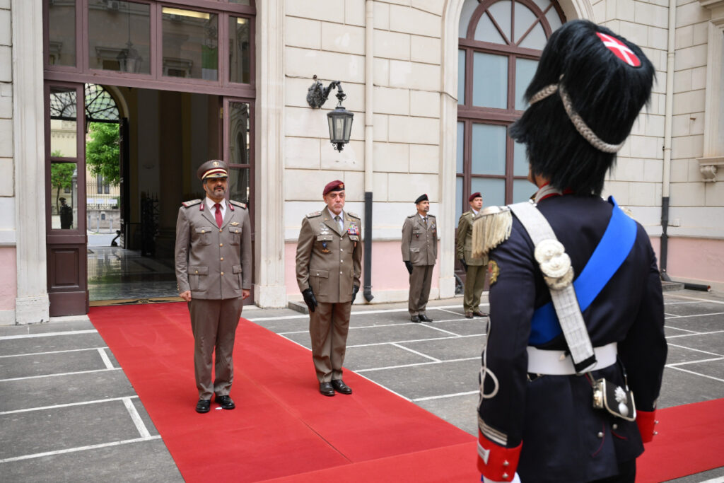 Il Comandante delle Forze di Terra del Qatar in Italia per approfondire intese operative - brigatafolgore.net Il Comandante delle Forze di Terra del Qatar in Italia per approfondire intese operative - brigatafolgore.net