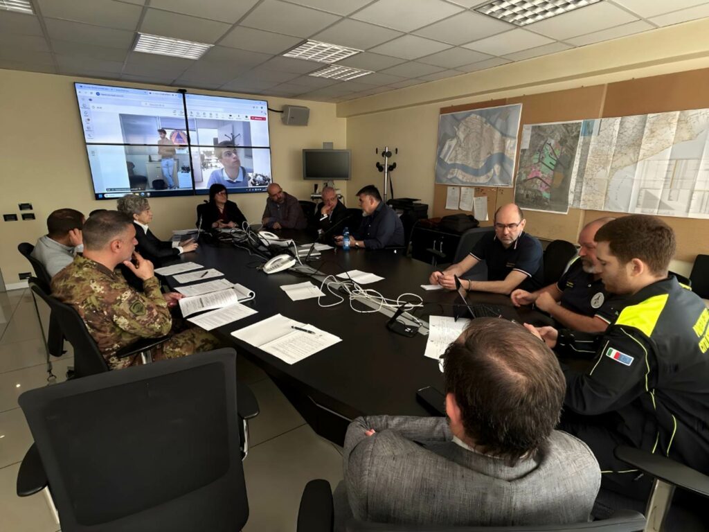 Artificieri della Folgore e Palombari del COMSUBIN Neutralizzano un Ordigno della Seconda Guerra Mondiale - brigatafolgore.net Artificieri della Folgore e Palombari del COMSUBIN Neutralizzano un Ordigno della Seconda Guerra Mondiale - brigatafolgore.net