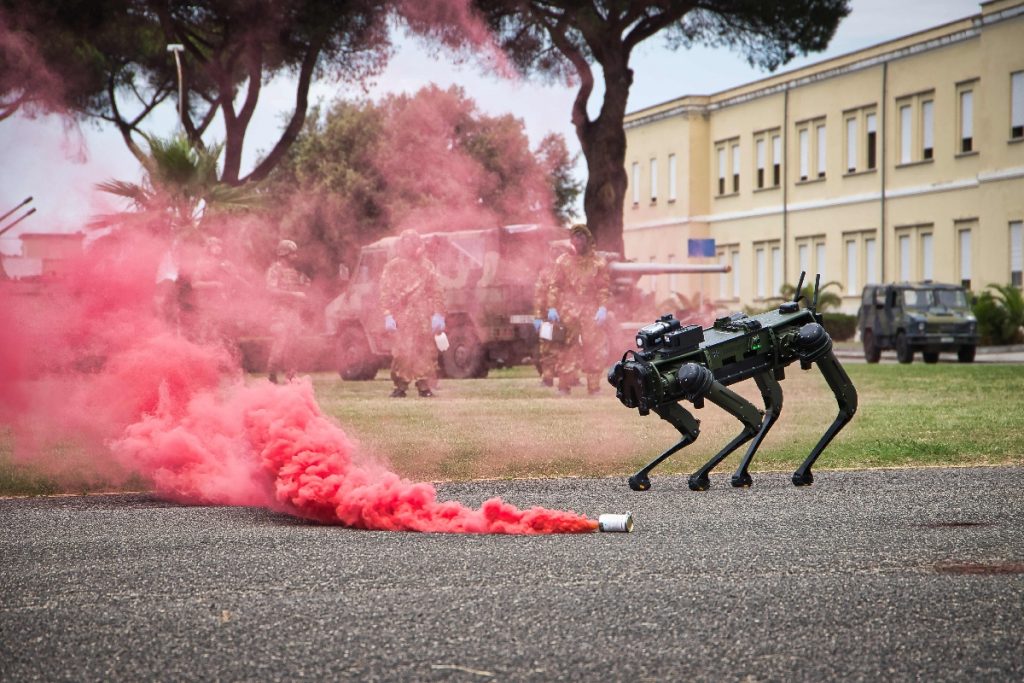 Festa dell’Artiglieria: Un Passaggio di Comando e l'Evoluzione Tecnologica dell'Arma - brigatafolgore.net Festa dell’Artiglieria: Un Passaggio di Comando e l'Evoluzione Tecnologica dell'Arma - brigatafolgore.net