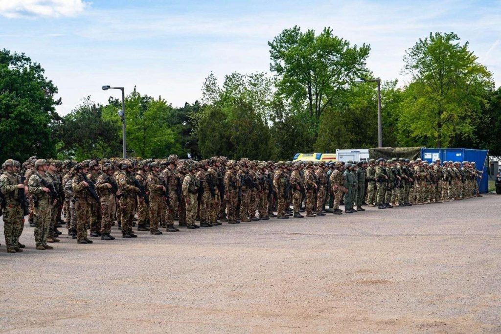 Brave Warrior 2025: interoperabilità NATO con il contributo chiave della Brigata Aosta - brigatafolgore.net Esercitazione NATO in Ungheria: la Brigata Aosta conquista la Full Operational Capability - brigatafolgore.net