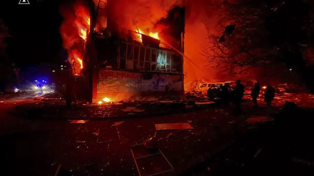 Ucraina Sotto Attacco Record di 728 Droni e Missili Russi - brigatafolgore.net